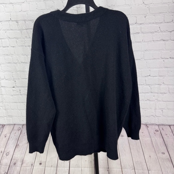 Quince Oversized Black Button Down Yak Wool Cardigan Size Medium - Picture 5 of 6